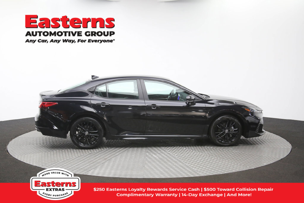 Used 2025 Toyota Camry SE FWD image 43