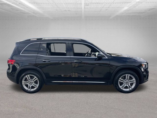 Used 2020 Mercedes-Benz GLB 250 4MATIC w/ Premium Package image 5