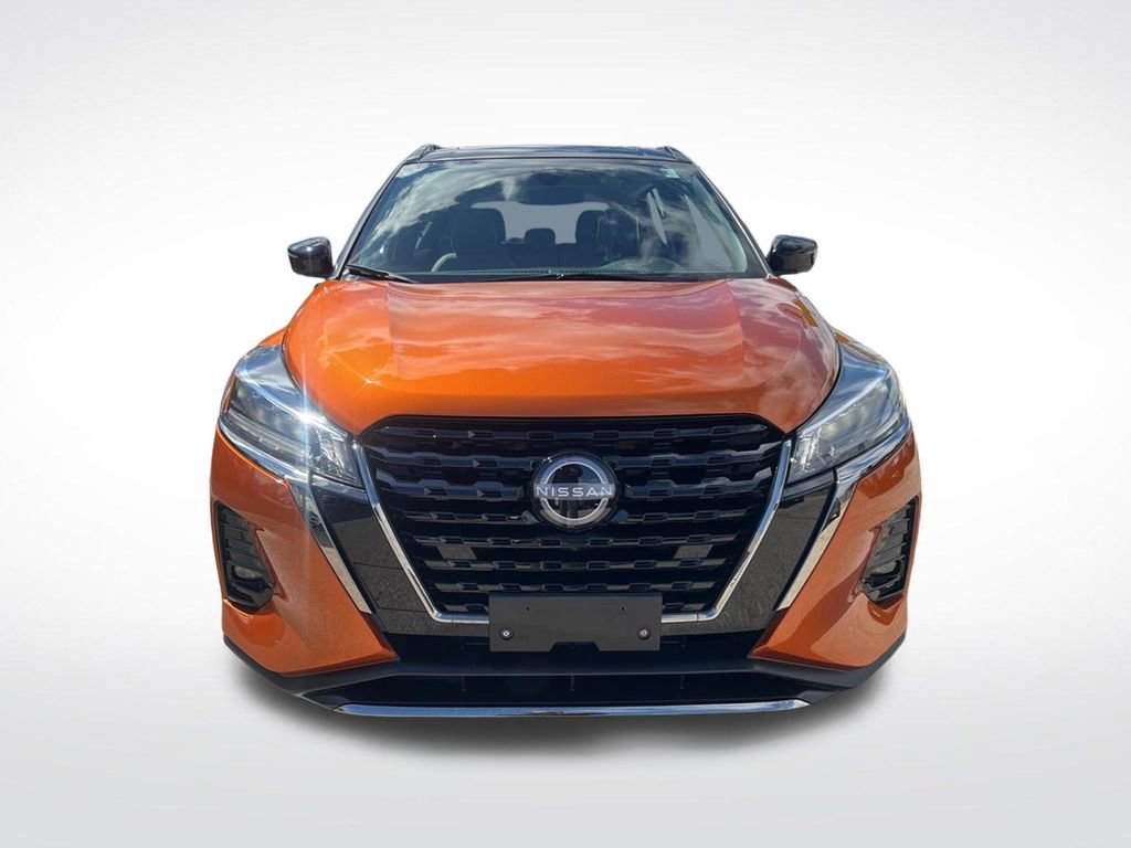 Certified 2023 Nissan Kicks SR w/ SR Premium Package FWD image 2