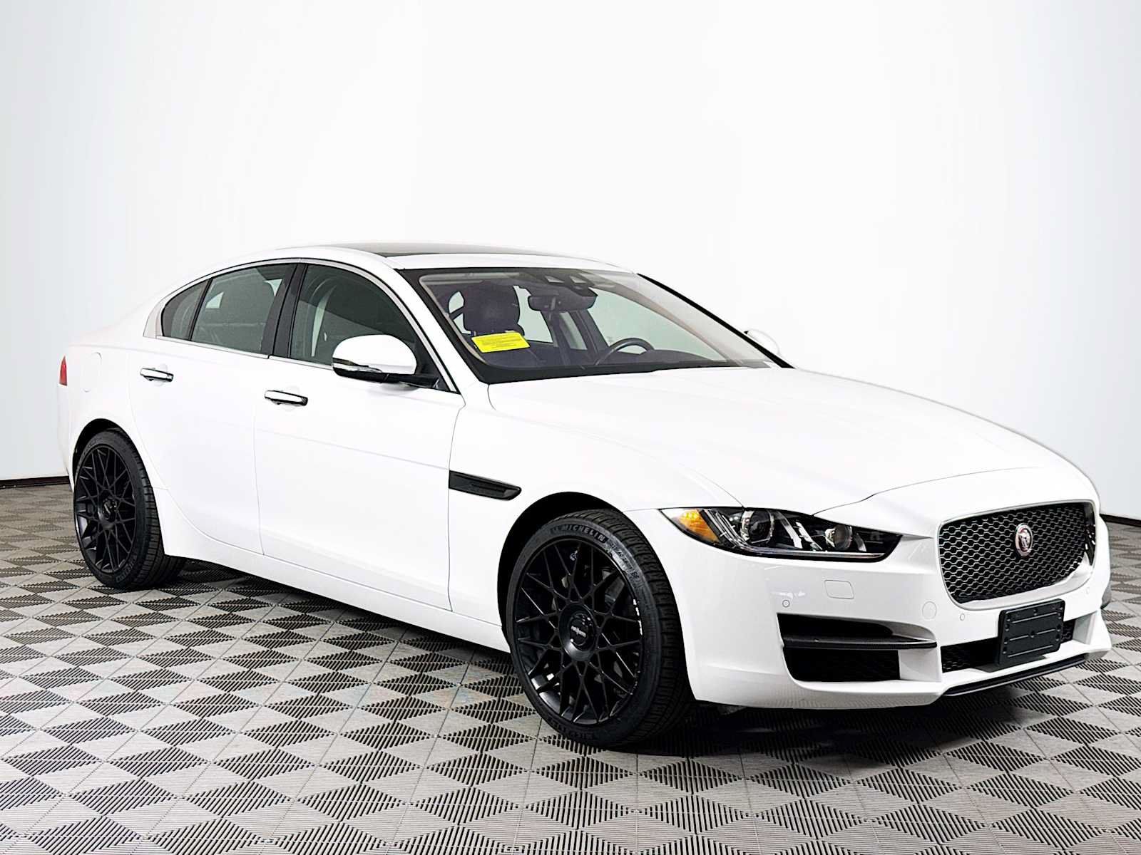 Used 2019 Jaguar XE Premium AWD/4WD image 3