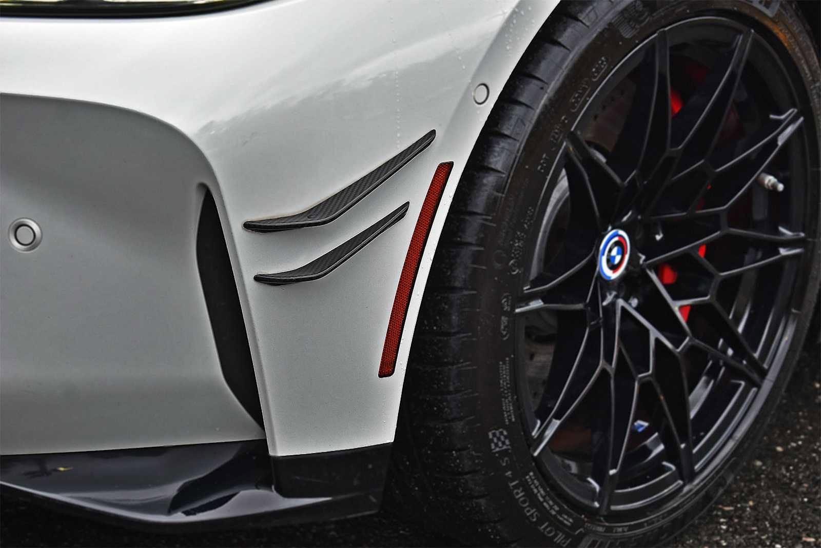 Used 2023 BMW M4 xDrive Competition w/ M Carbon Exterior Package image 10