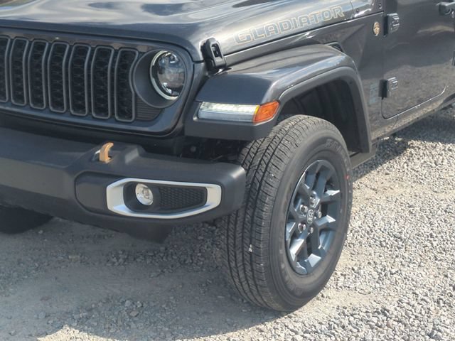 New 2026 Jeep Gladiator Sport AWD/4WD image 9