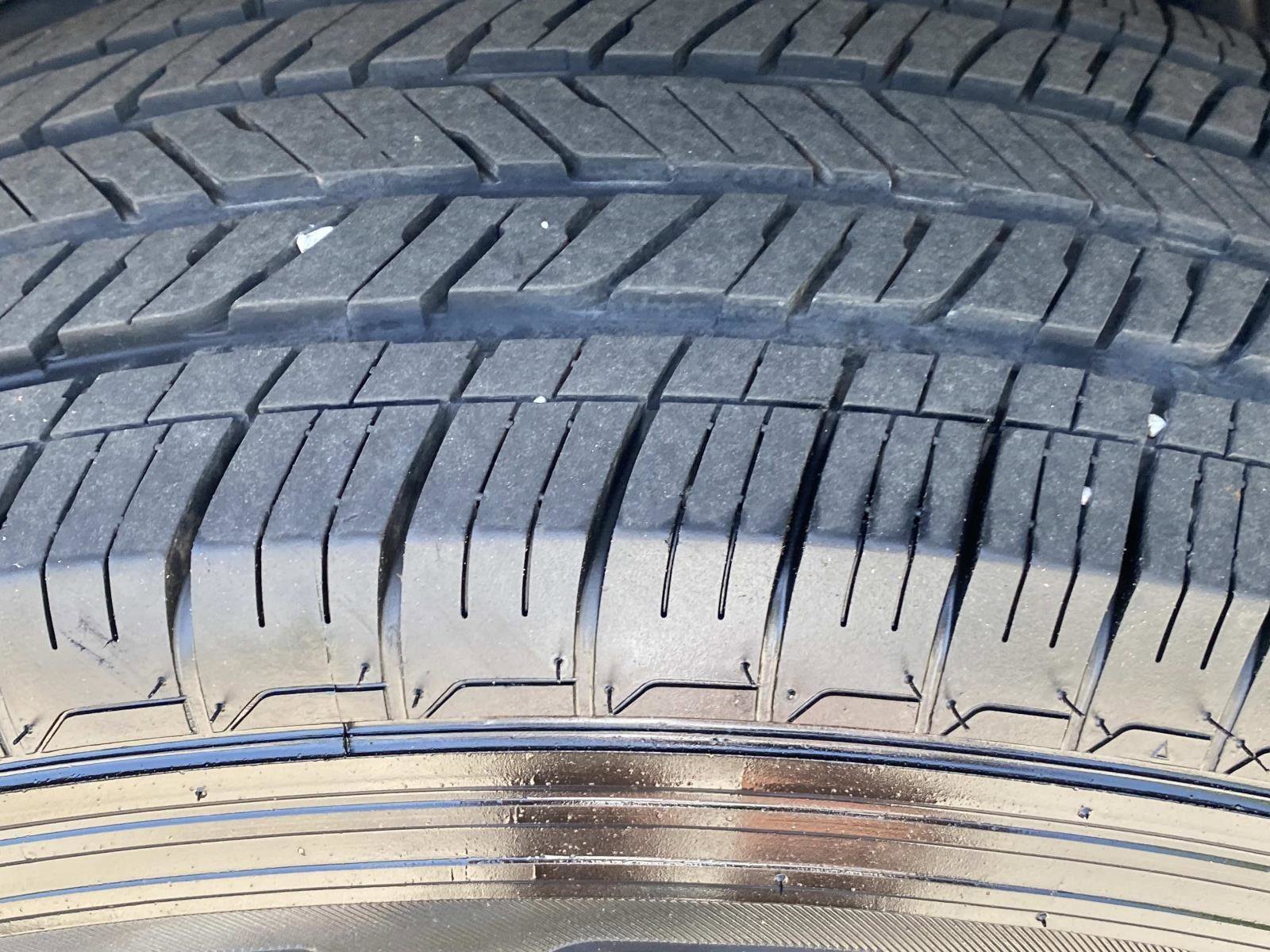 Used 2024 Jeep Wrangler Unlimited Sahara w/ Dual Top Group AWD/4WD image 15