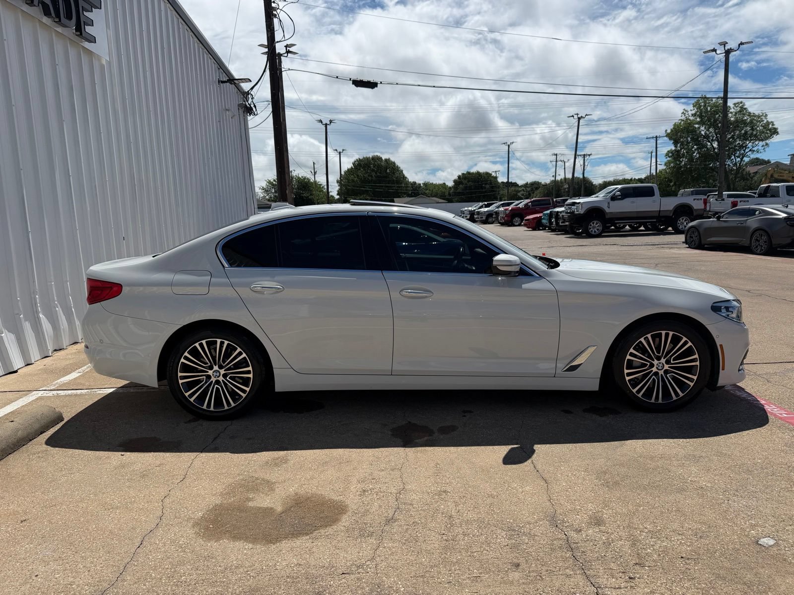 Used 2017 BMW 530i w/ Driving Assistance Package RWD image 8