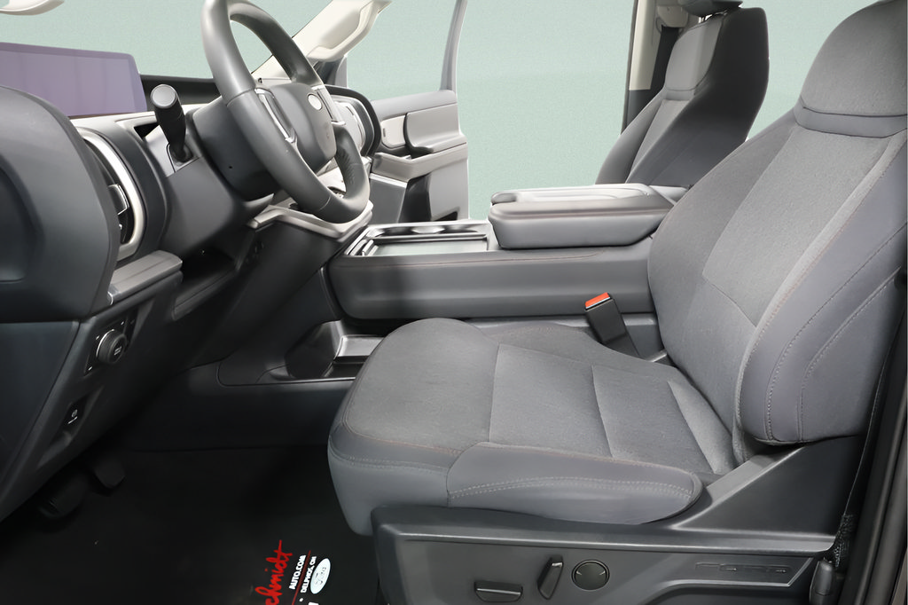 Used 2025 Ford Expedition Active AWD/4WD image 38