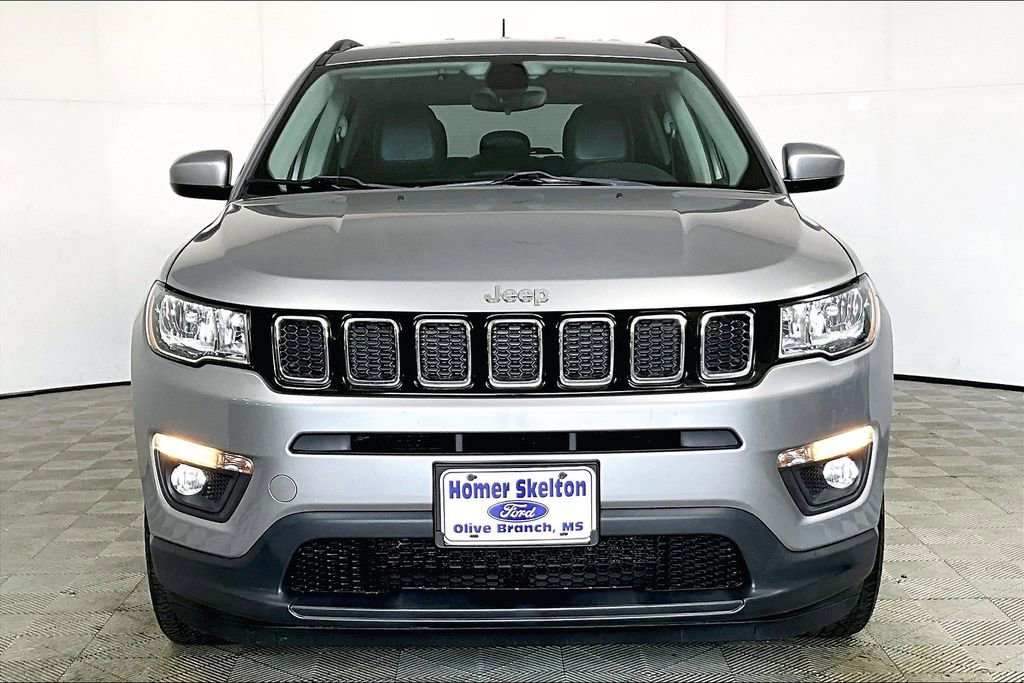 Used 2018 Jeep Compass Latitude w/ Cold Weather Group image 3