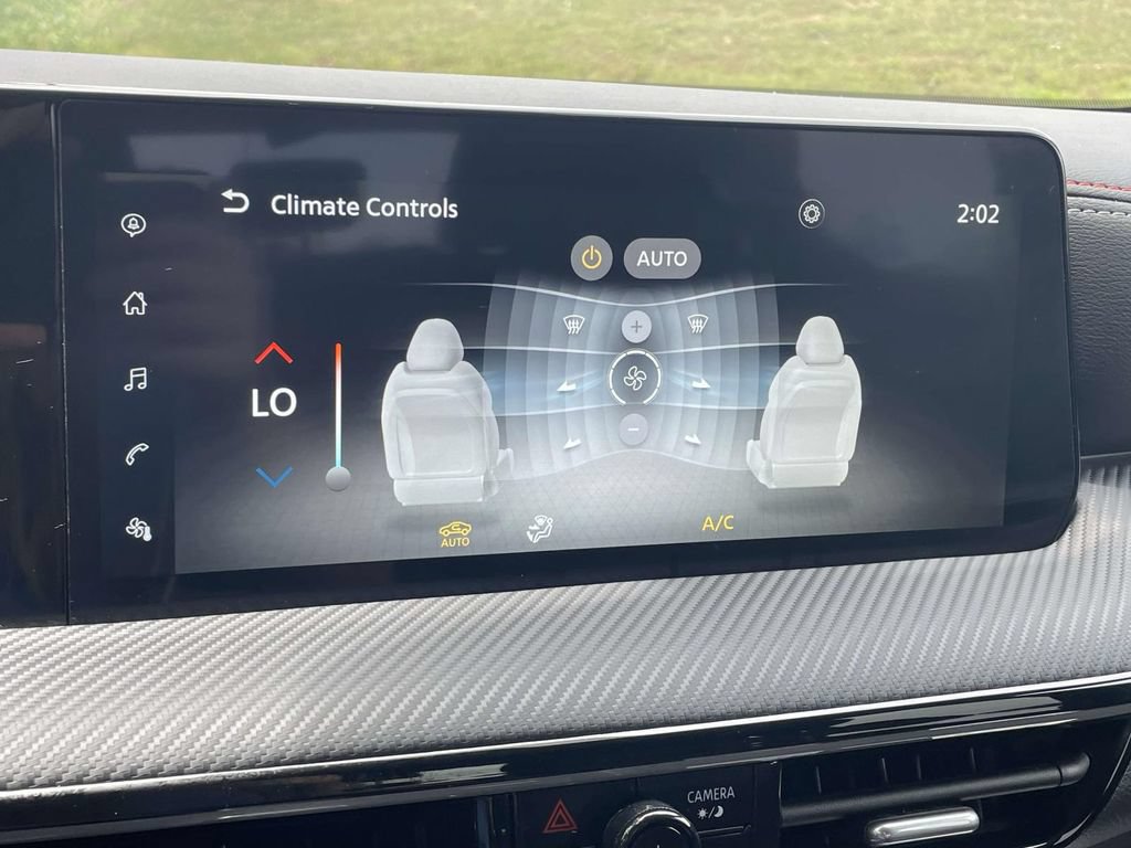 Used 2025 Nissan Kicks SR FWD image 24