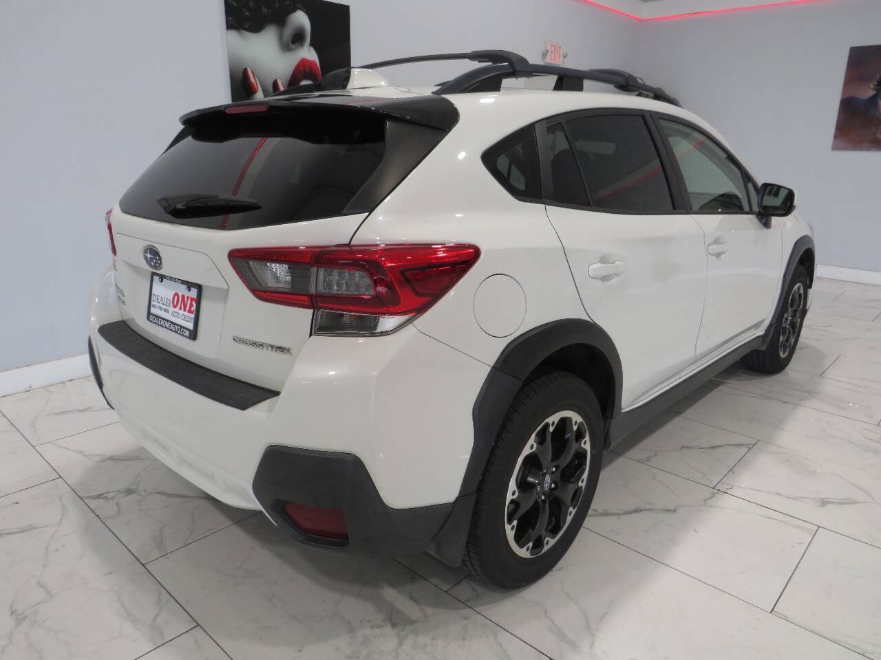 Used 2021 Subaru Crosstrek 2.0i Premium w/ Moonroof Package AWD/4WD image 4