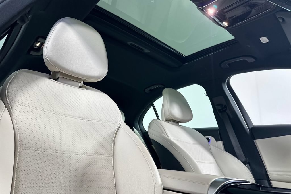 Certified 2024 Mercedes-Benz C 300 Sedan image 19