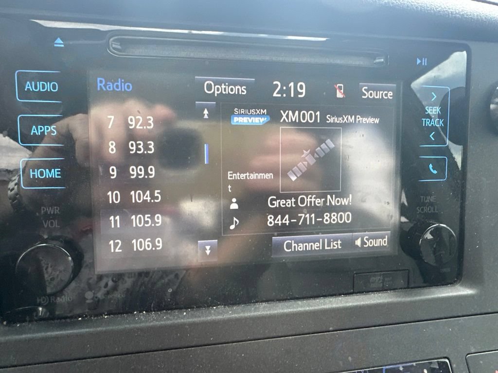 Used 2015 Toyota Sienna XLE Premium FWD image 14
