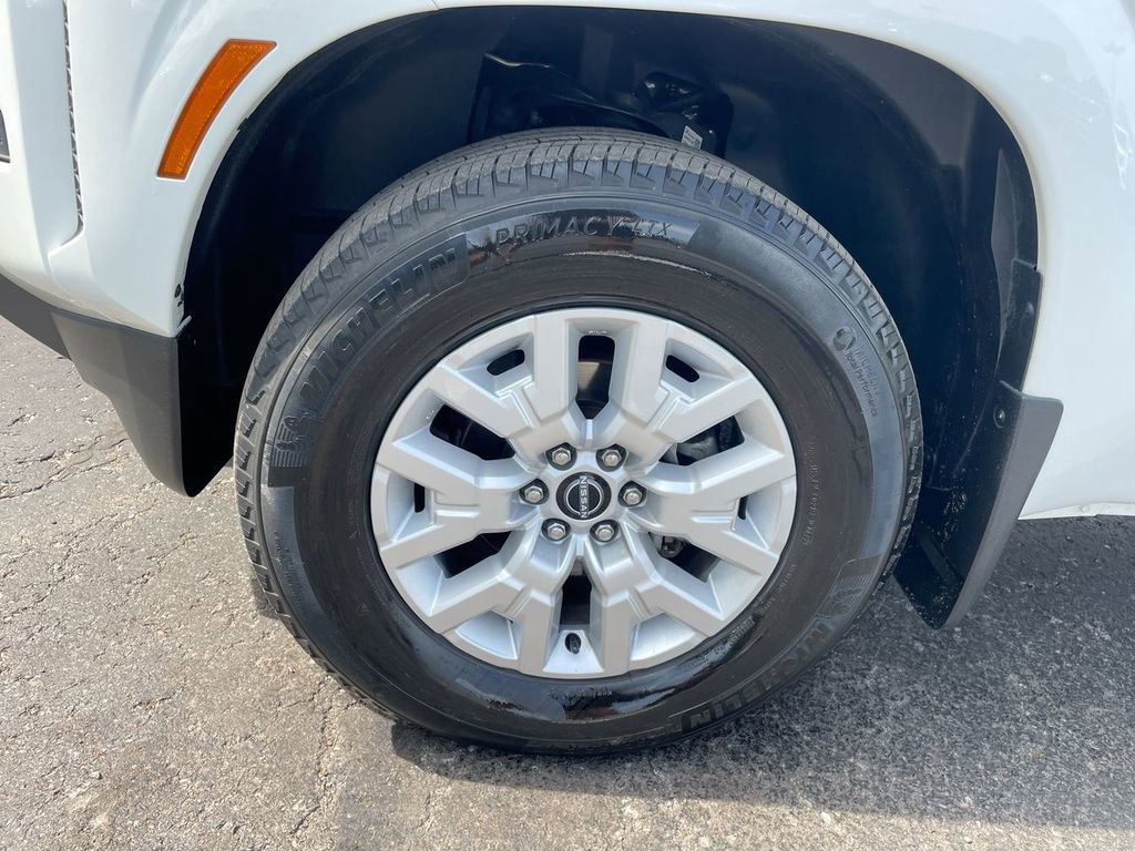 Used 2022 Nissan Frontier SV image 20