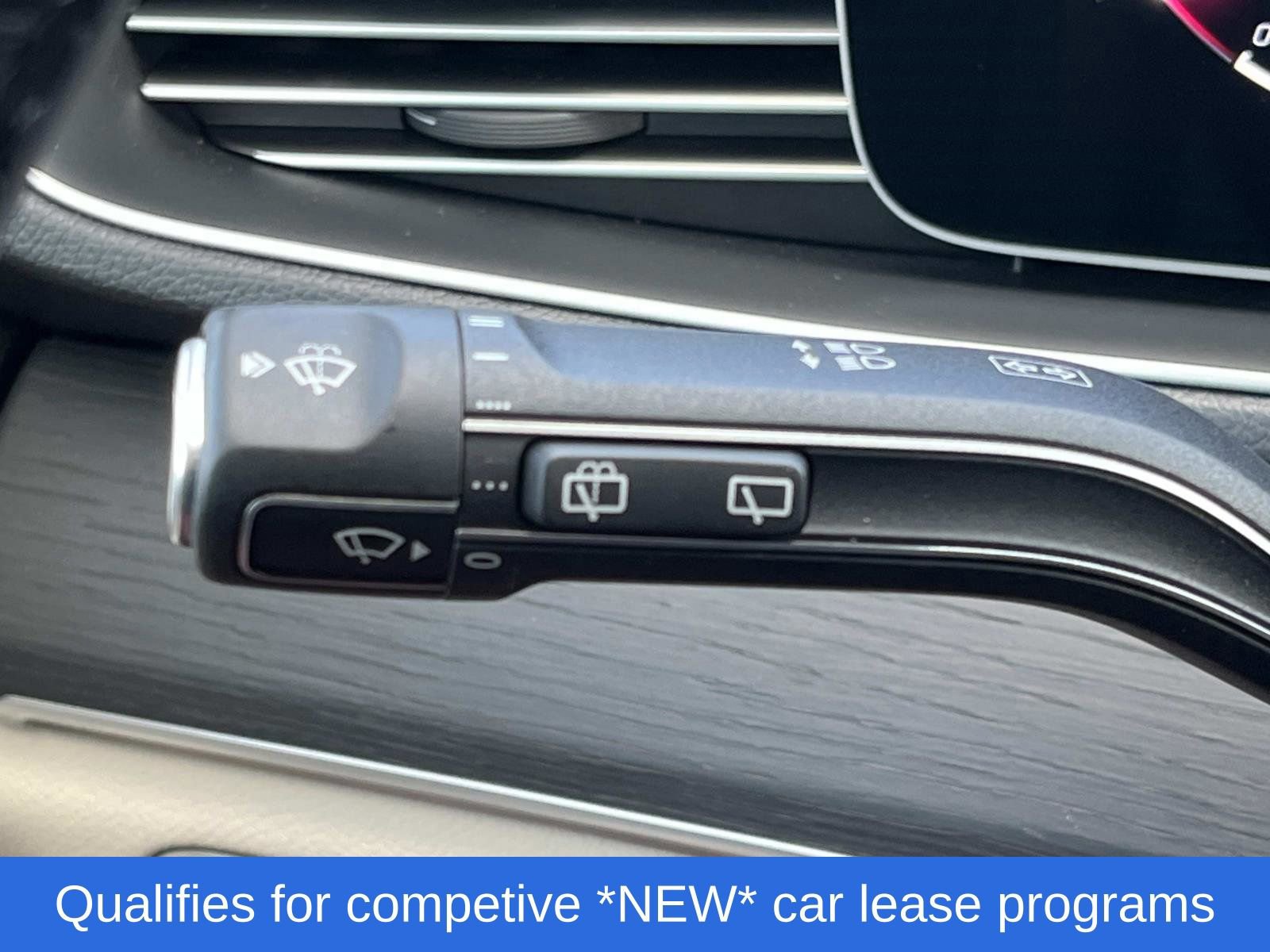 Used 2025 Mercedes-Benz GLE 350 4MATIC image 33