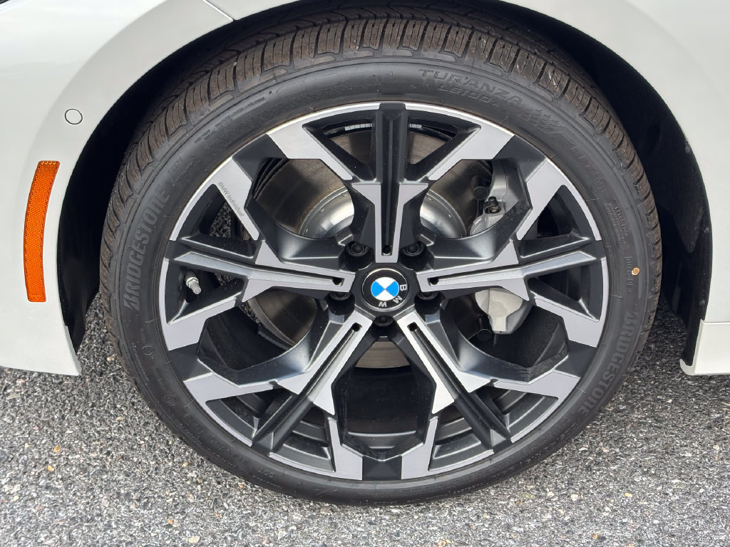 New 2026 BMW 330i xDrive Sedan w/ Premium Package AWD/4WD image 8