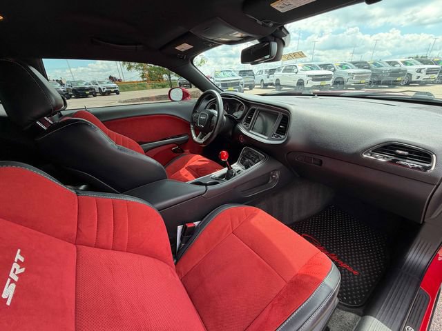 Used 2015 Dodge Challenger SRT Hellcat RWD image 38