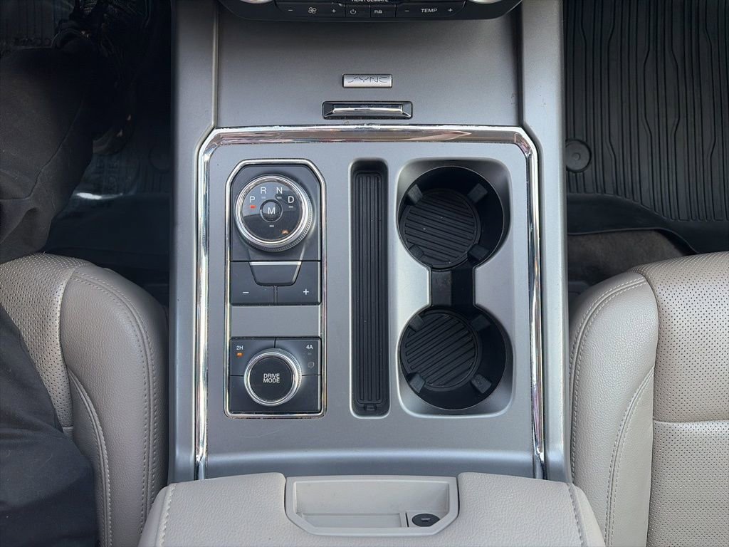 Used 2018 Ford Expedition Max XLT w/ Equipment Group 201A AWD/4WD image 23