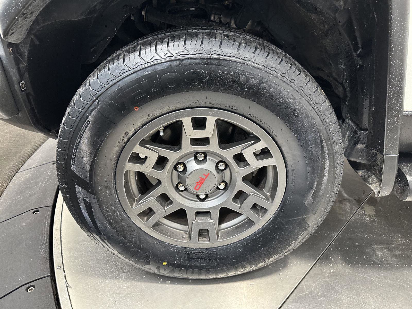 Used 2013 Toyota FJ Cruiser 4WD image 9