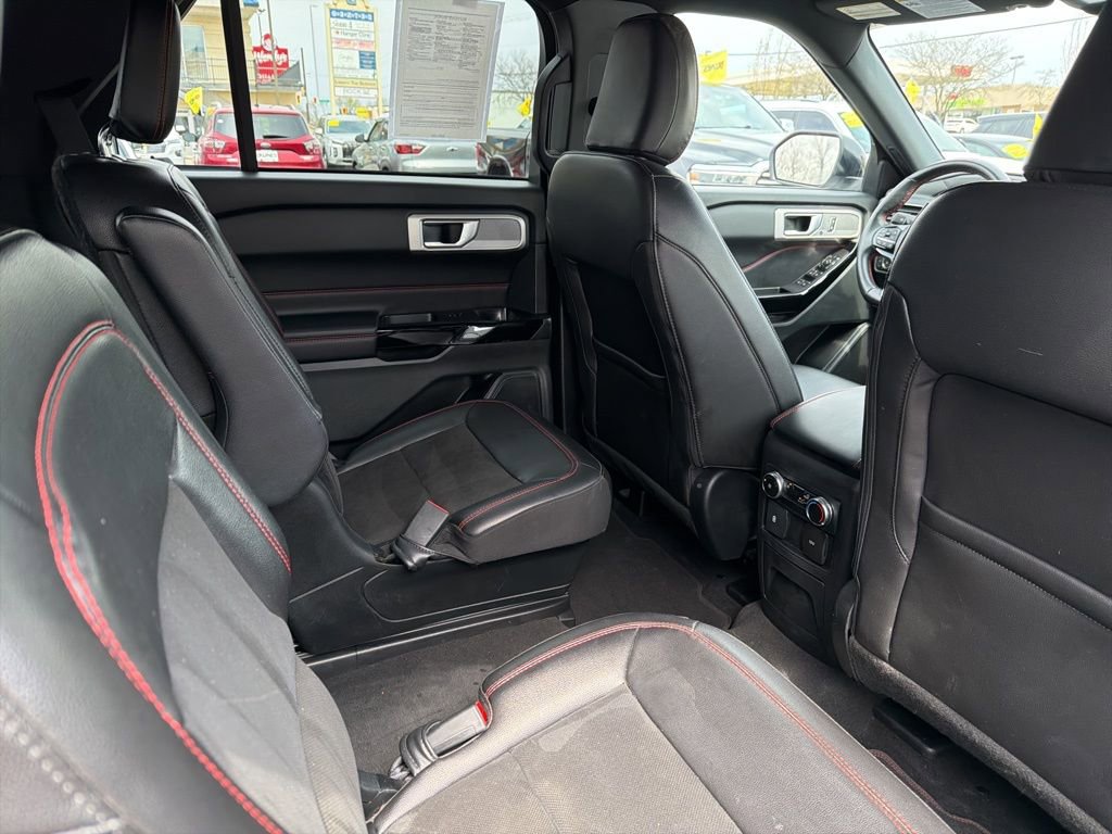 Used 2022 Ford Explorer ST-Line AWD/4WD image 14