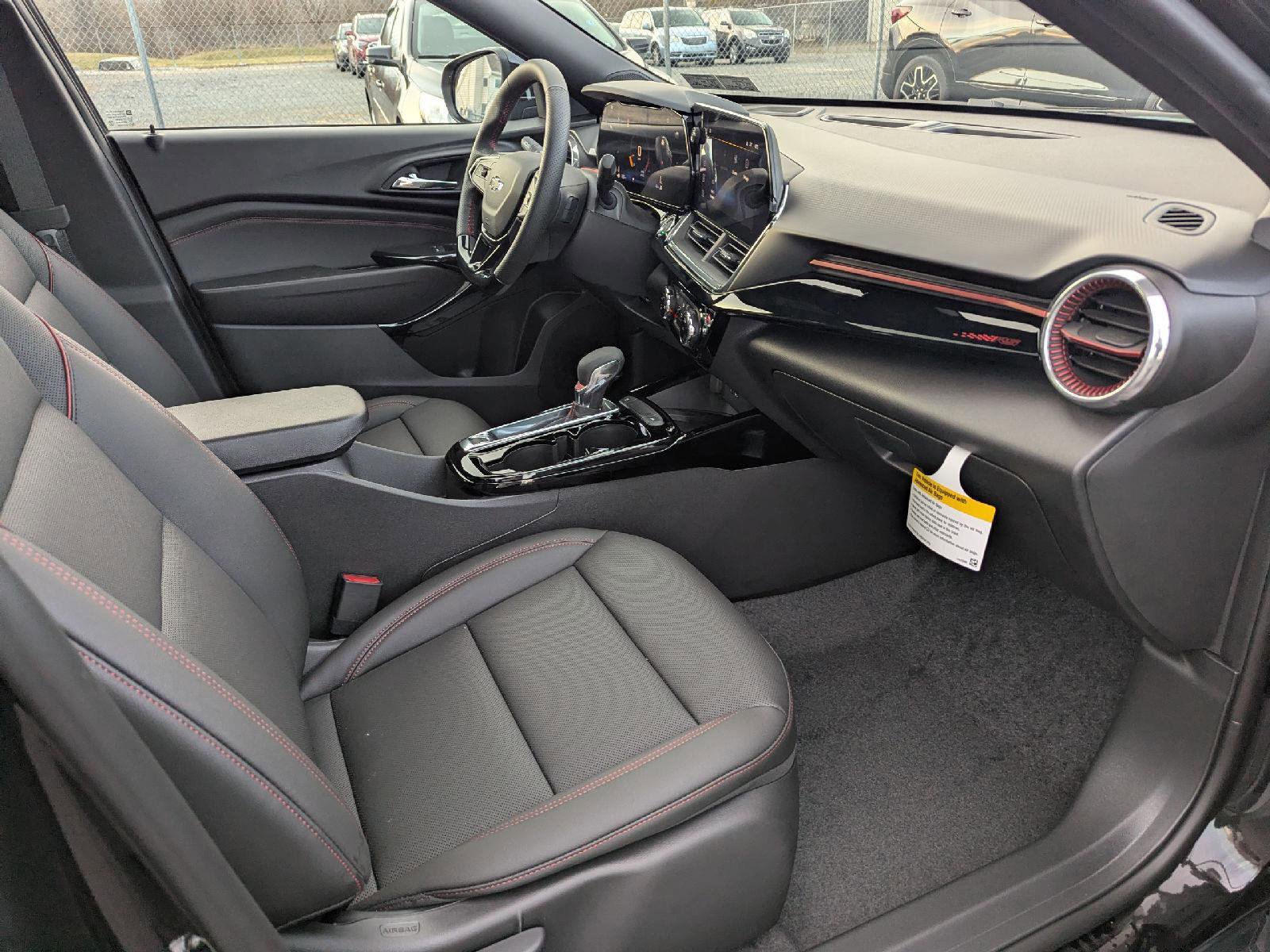 New 2026 Chevrolet Trax RS w/ Sunroof Package image 55