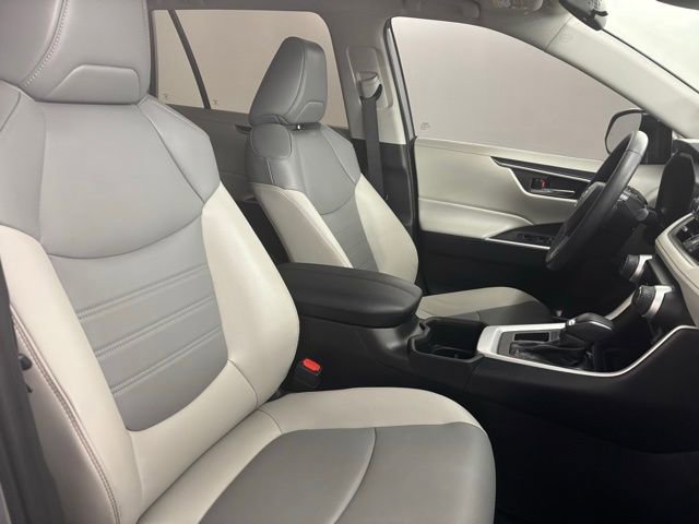Used 2024 Toyota RAV4 XLE Premium image 17