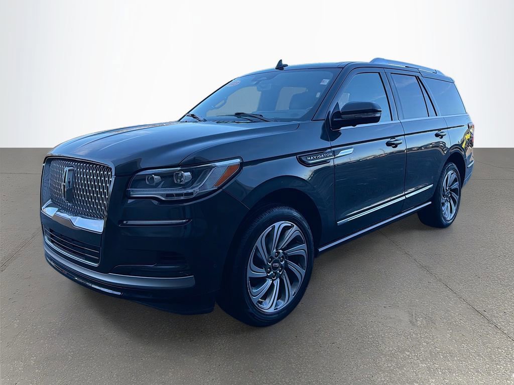 Used 2023 Lincoln Navigator Reserve image 9