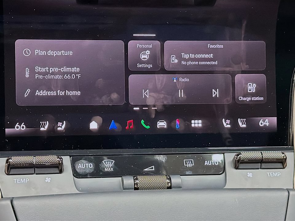 New 2026 Porsche Cayenne Electric AWD/4WD image 23