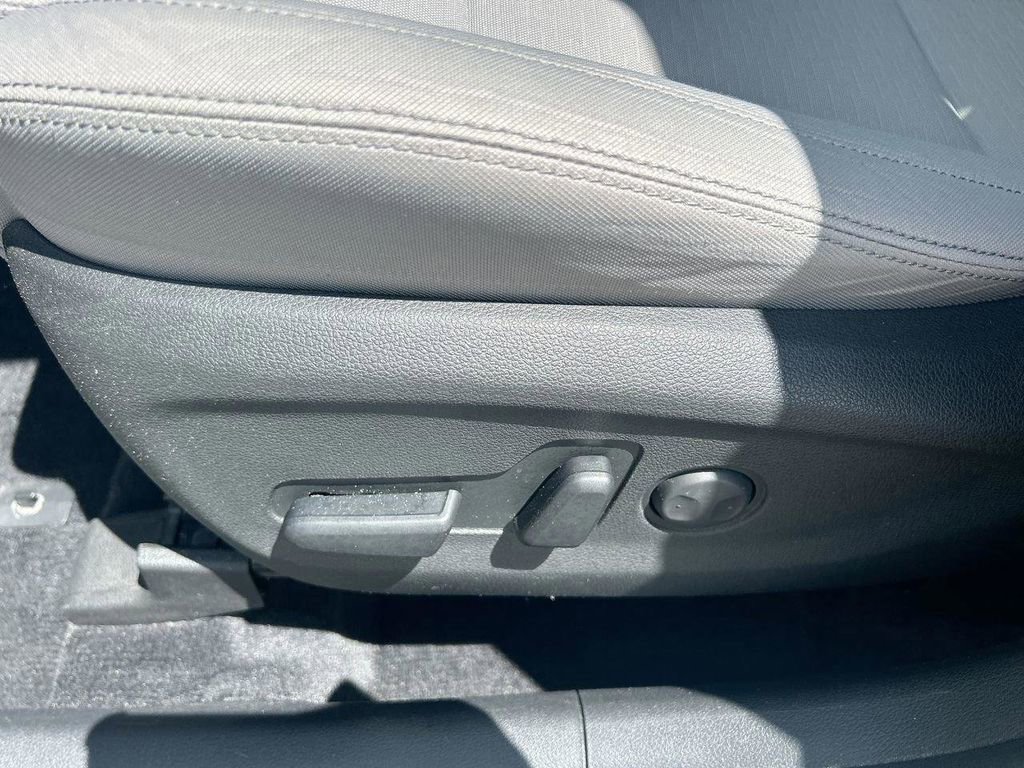 Used 2019 Hyundai Santa Fe SE FWD image 13