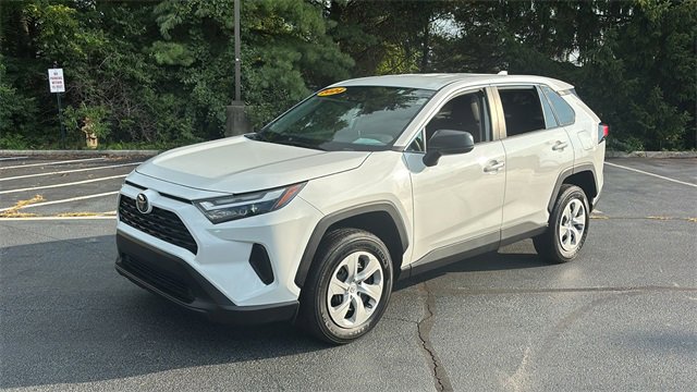 Used 2024 Toyota RAV4 LE image 34