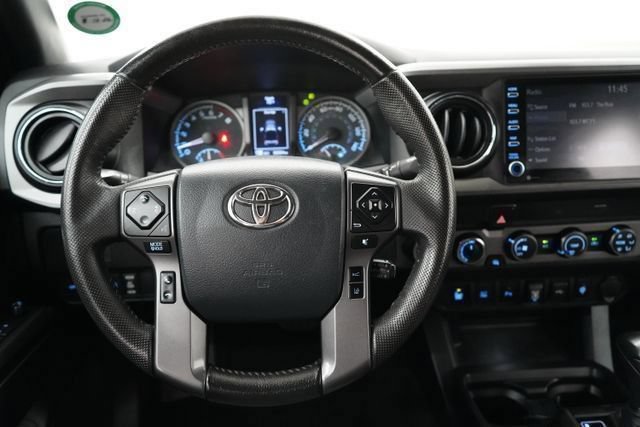 Used 2020 Toyota Tacoma TRD Off-Road w/ Technology Package AWD/4WD image 3