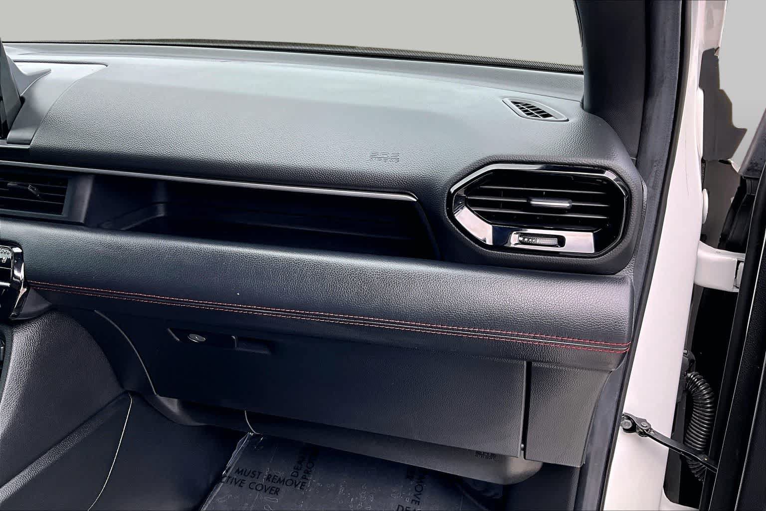 Used 2025 Honda Pilot Black Edition image 19