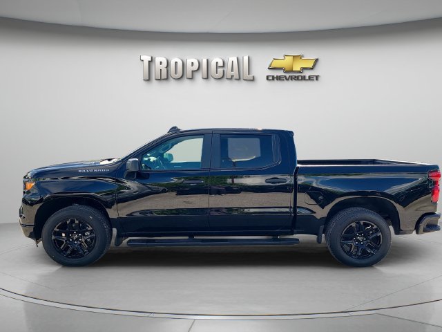 New 2026 Chevrolet Silverado 1500 Custom RWD image 2