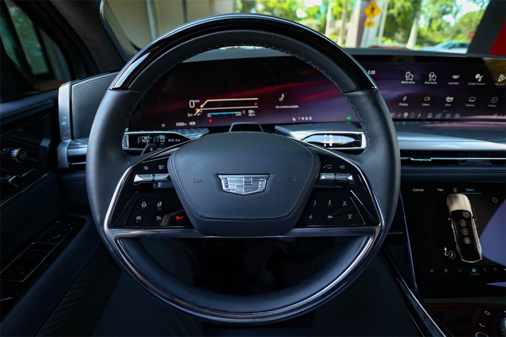 Used 2025 Cadillac Escalade IQ Sport 2 w/ LPO, ONYX Package image 24