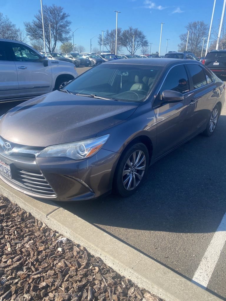 Used 2015 Toyota Camry XLE w/ Convenience Package image 1