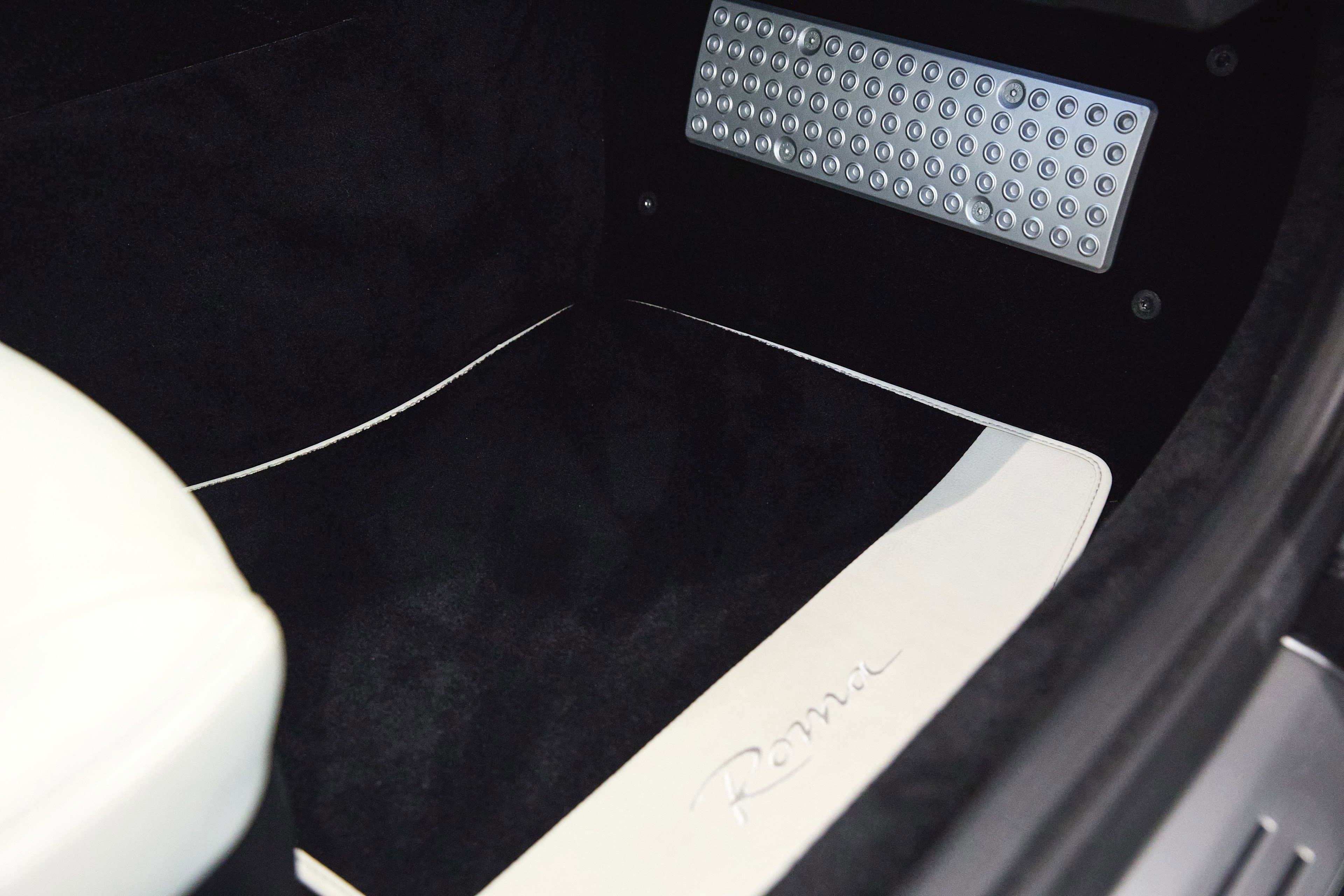 Used 2023 Ferrari Roma image 43
