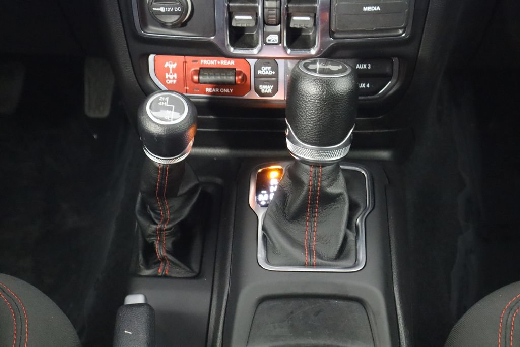 Used 2022 Jeep Wrangler Unlimited Rubicon AWD/4WD image 25