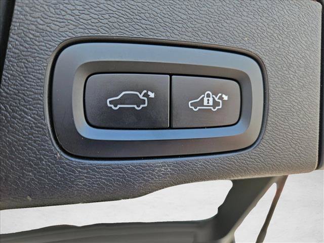Used 2022 Volvo XC60 B5 Inscription w/ Advanced Package FWD image 7
