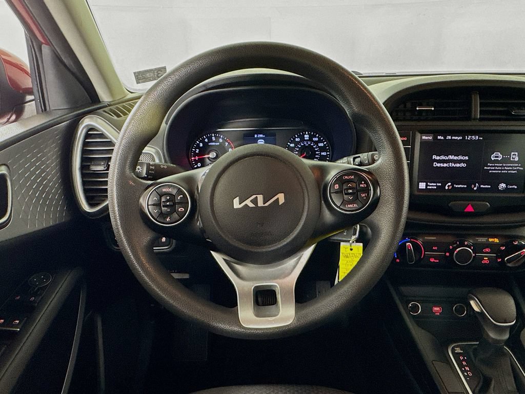 Used 2022 Kia Soul LX FWD image 11