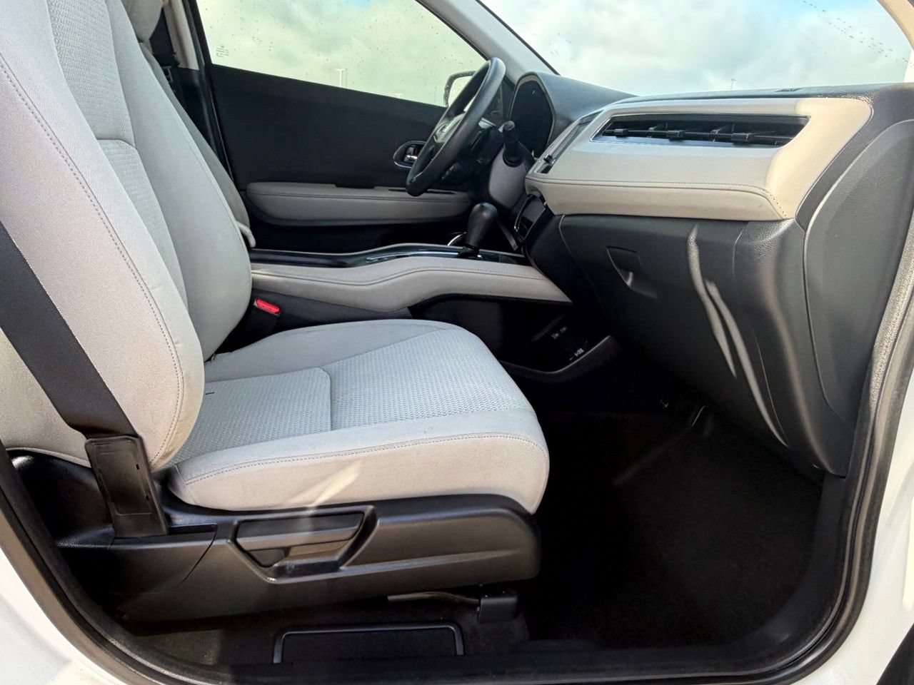 Used 2019 Honda HR-V EX image 36