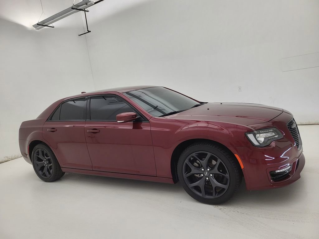 Used 2023 Chrysler 300 Touring L w/ Popular Equipment Group image 1