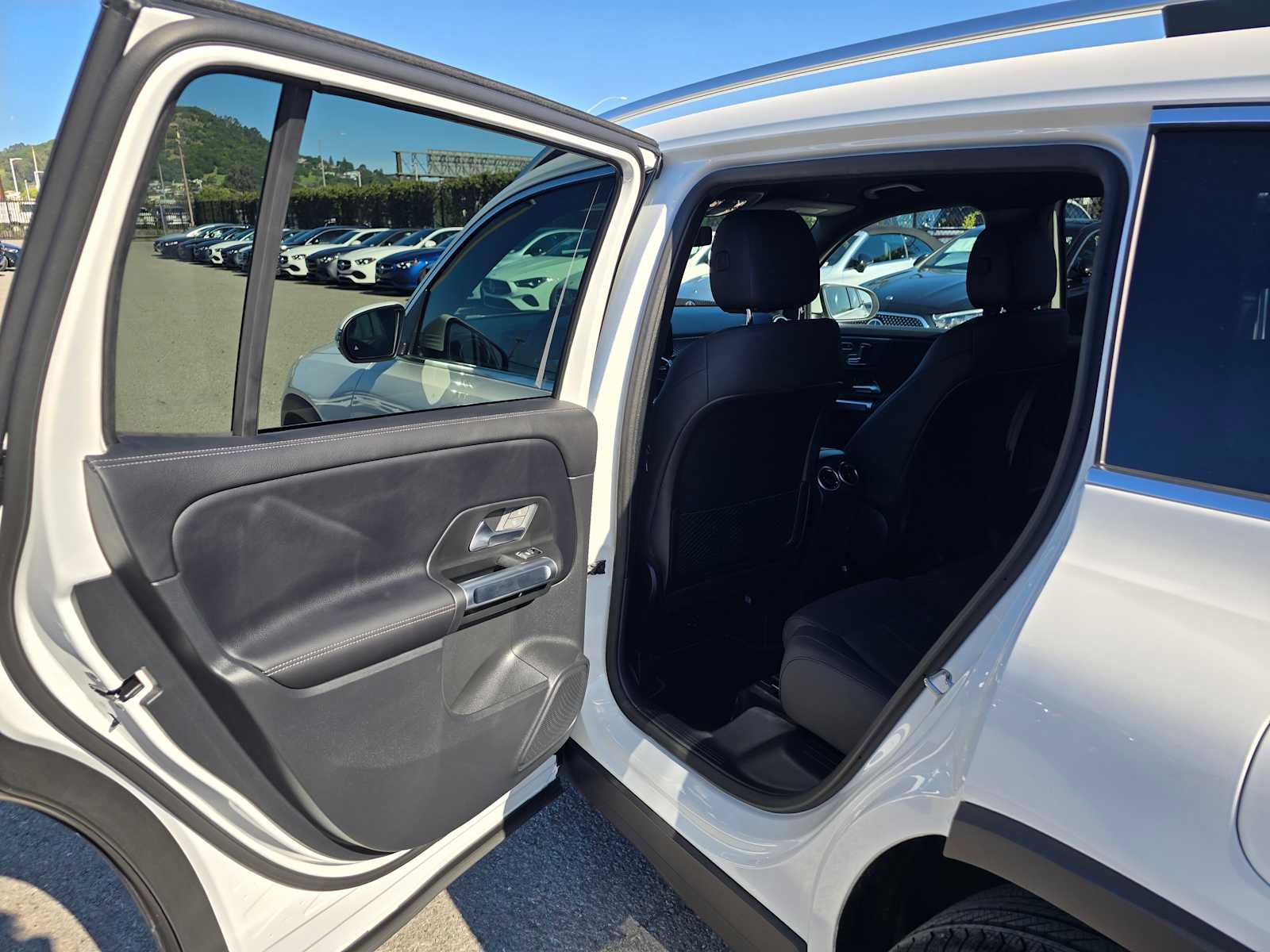 Used 2026 Mercedes-Benz GLB 250 image 17