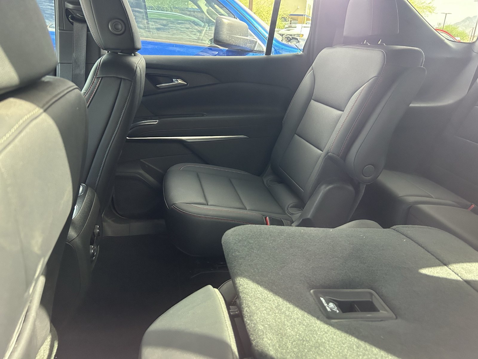 Used 2025 Chevrolet Traverse Z71 AWD/4WD image 9