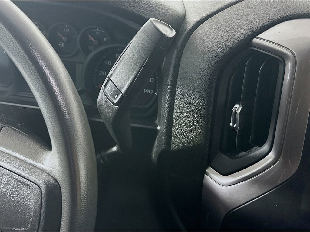 Used 2022 Chevrolet Silverado 1500 Custom image 16