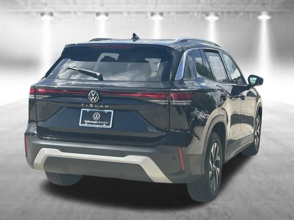 Certified 2026 Volkswagen Tiguan S FWD image 5
