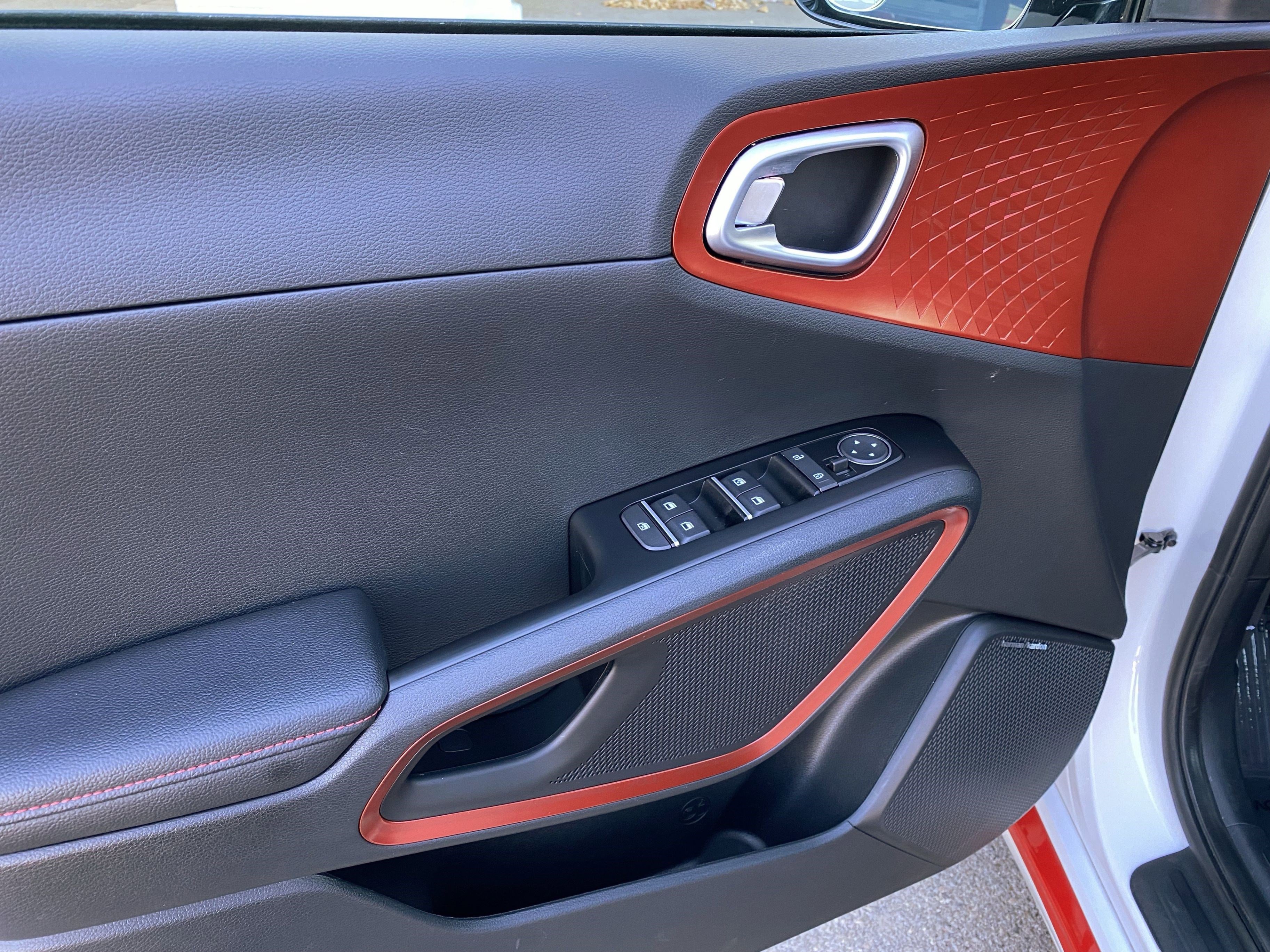 Used 2022 Kia Soul Turbo image 12