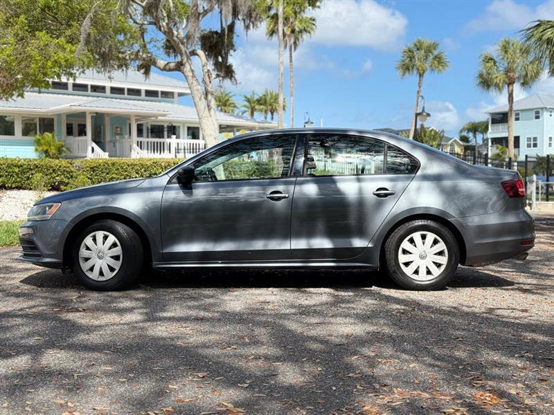 Used 2016 Volkswagen Jetta S FWD image 2
