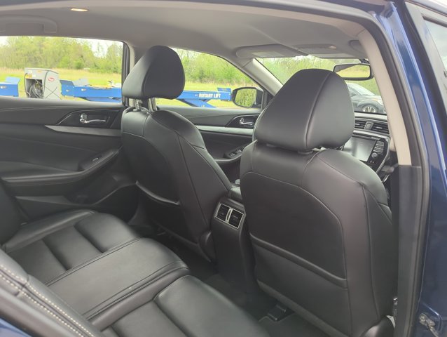 Used 2017 Nissan Maxima 3.5 SV image 21