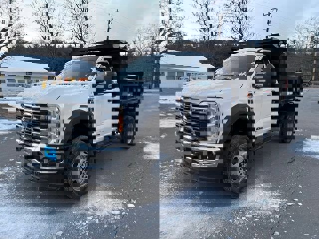 New 2026 Ford F550 4x4 Regular Cab Super Duty image 3