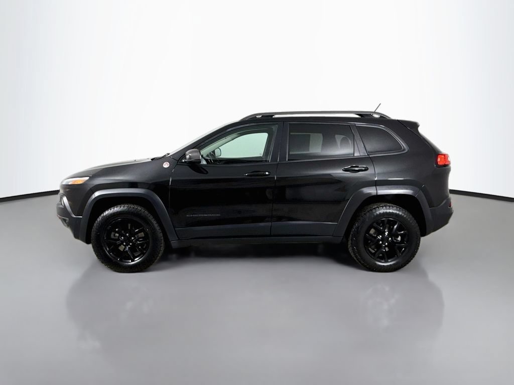 Used 2015 Jeep Cherokee Trailhawk w/ Comfort/Convenience Group AWD/4WD image 4