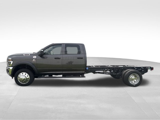 New 2026 RAM 5500 Tradesman w/ Chrome Appearance Group AWD/4WD image 10