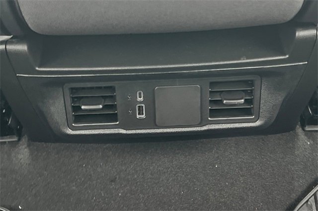 Used 2025 Chevrolet Silverado 2500 Custom w/ Custom Value Package image 15