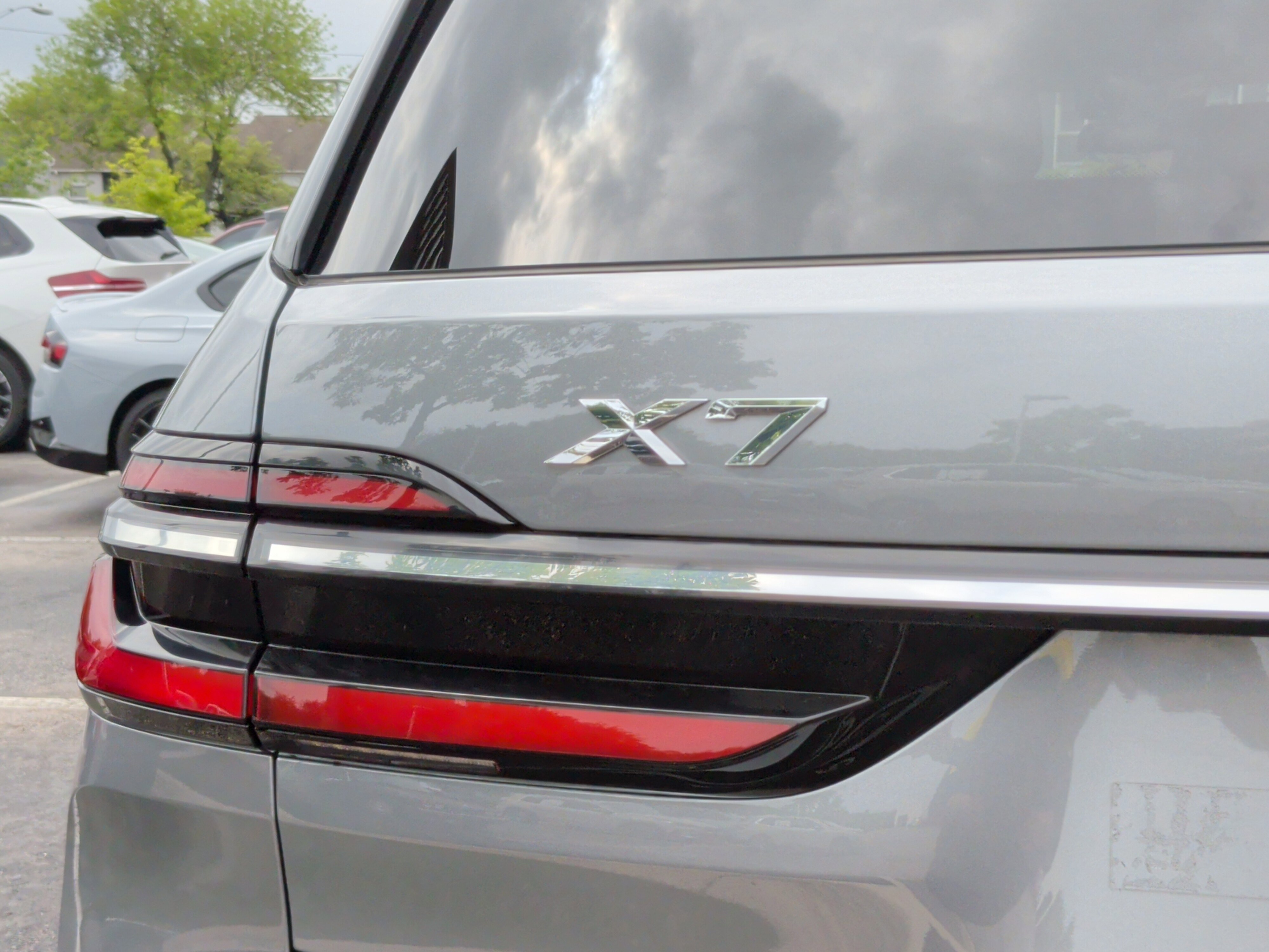 Certified 2024 BMW X7 xDrive40i w/ Executive Package image 9